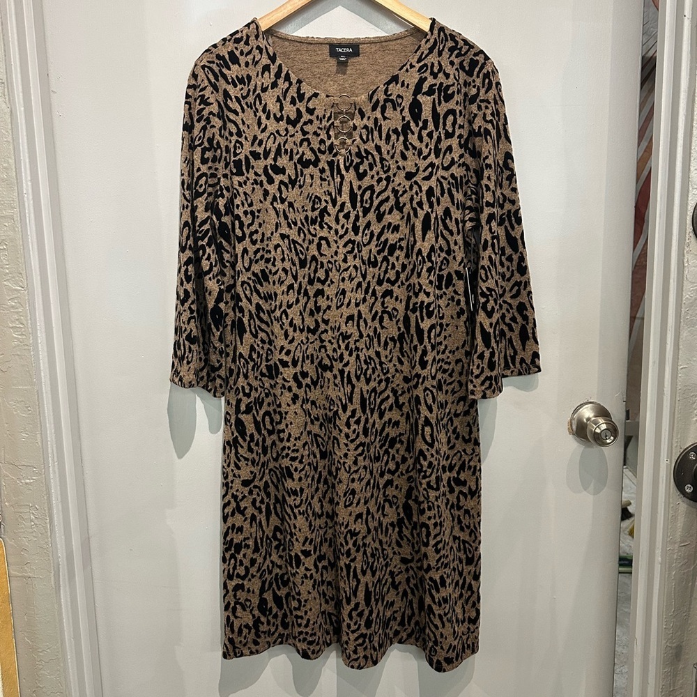 NWT Tacera Brown Leopard Print Dress. Size XLarge.‎